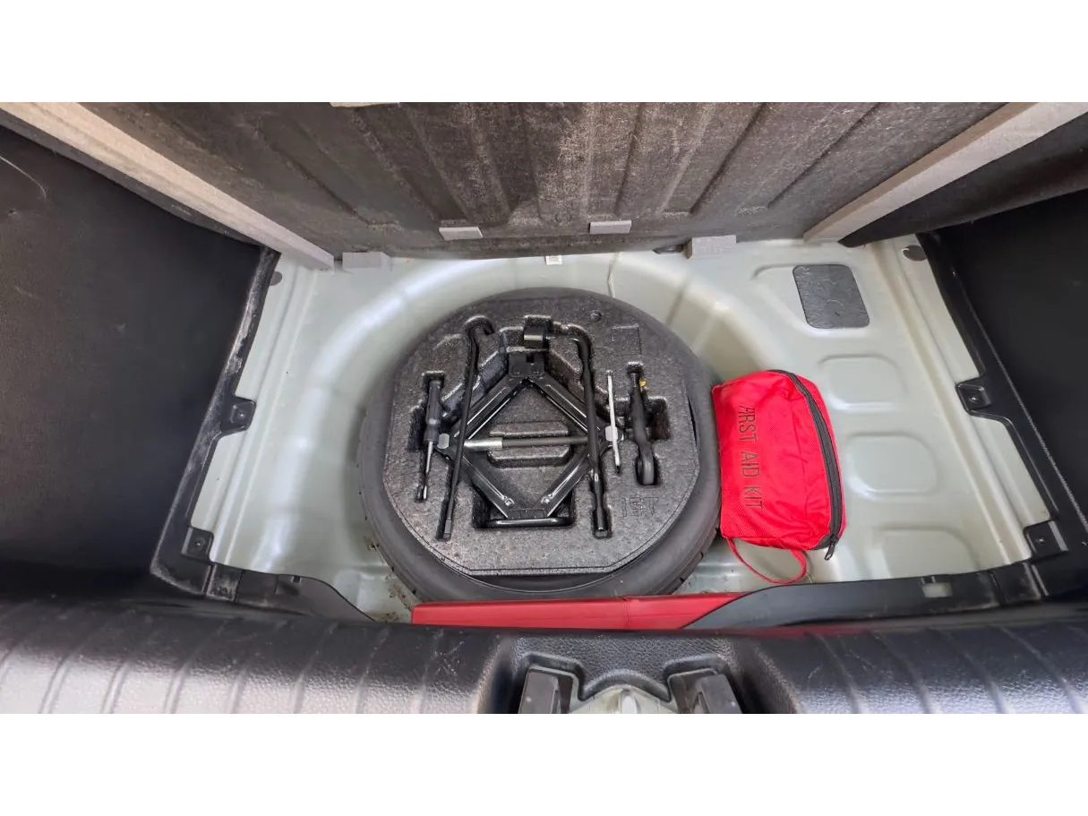 Car image 21