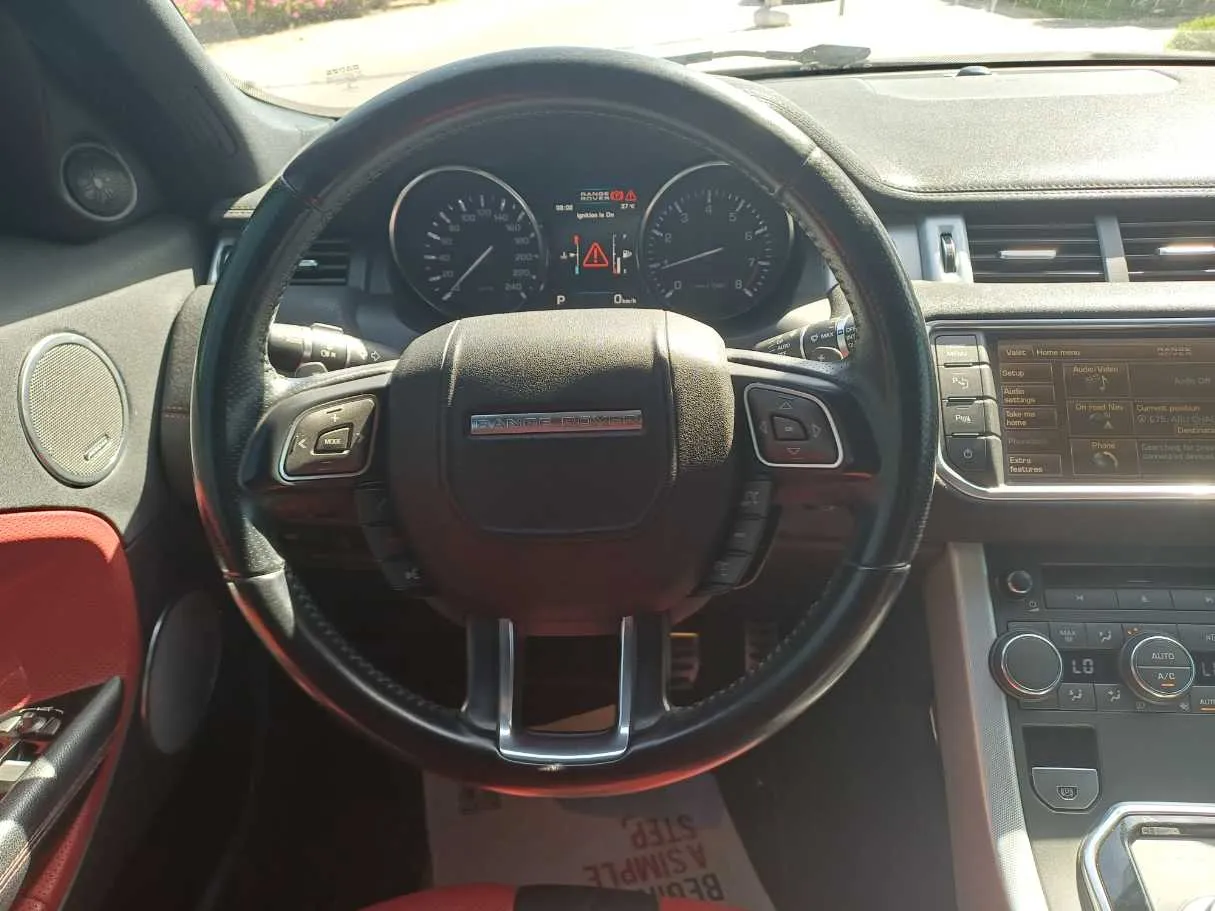 Car image 13