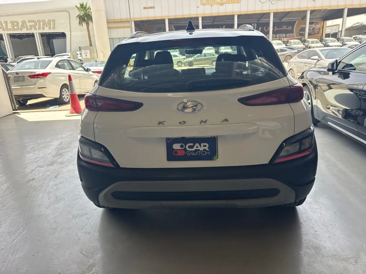 Car image 5