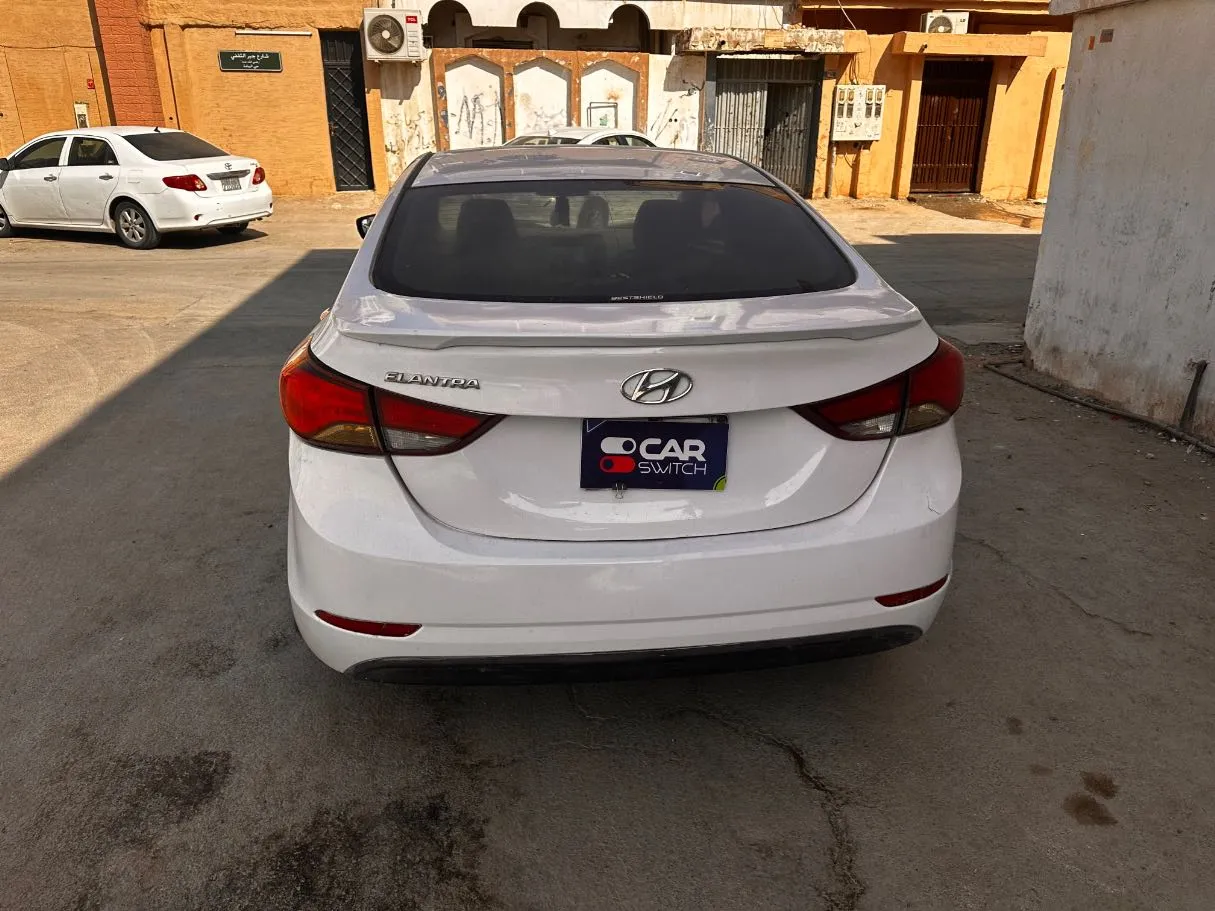 Car image 6