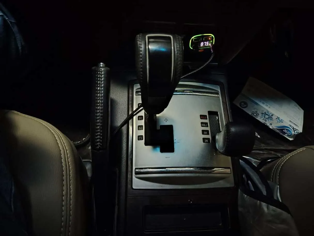 Car image 24