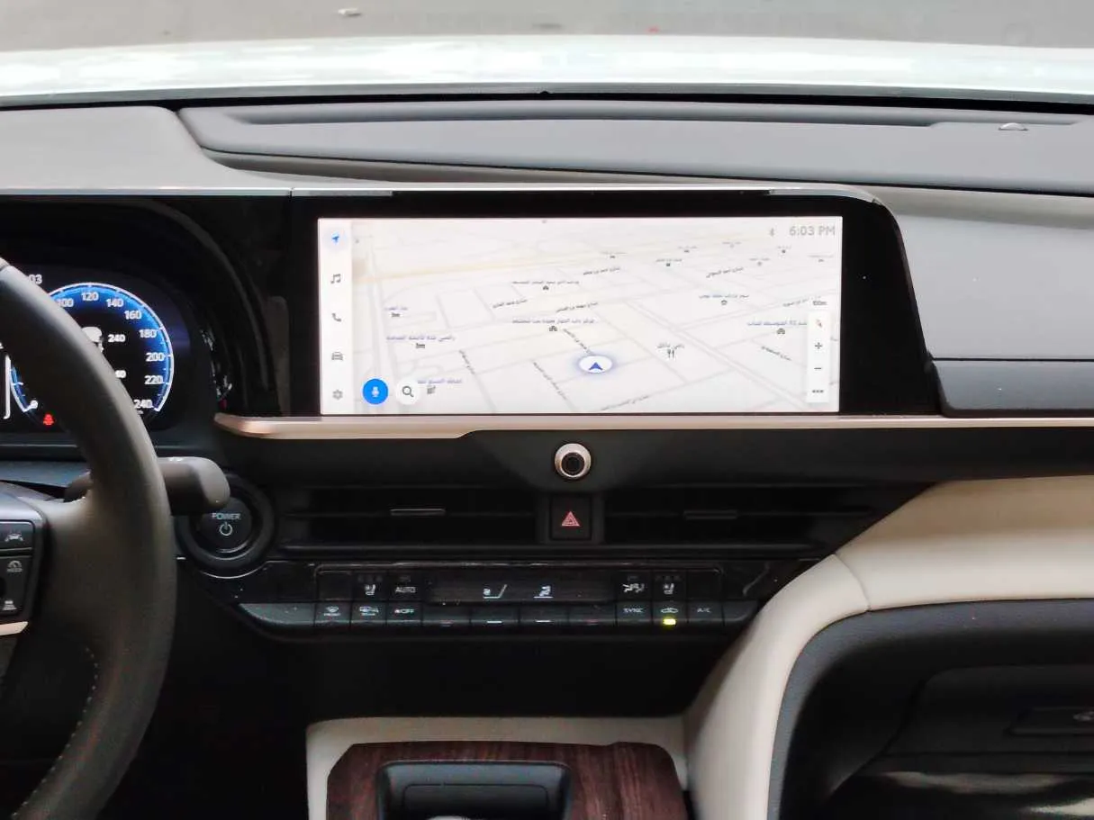 Car image 23