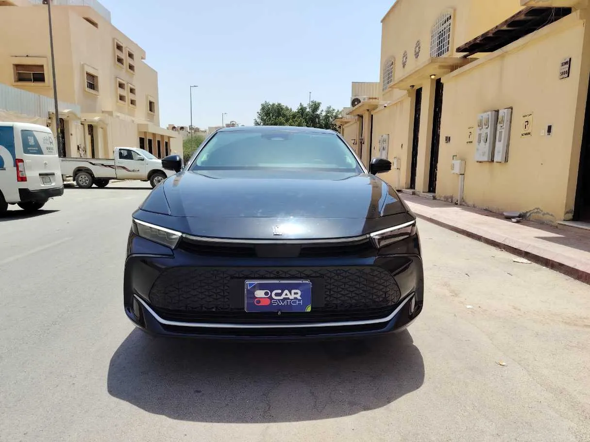Car image 2