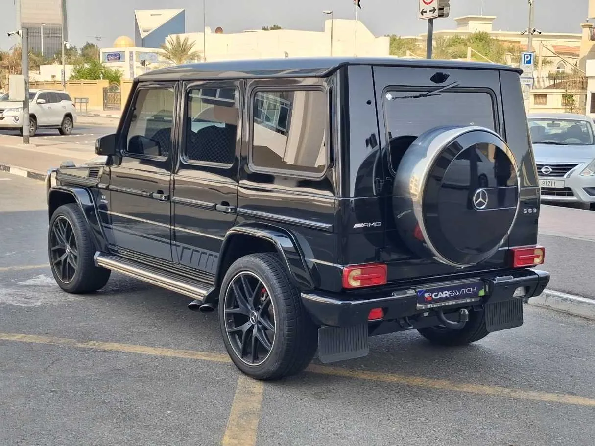 Car image 5