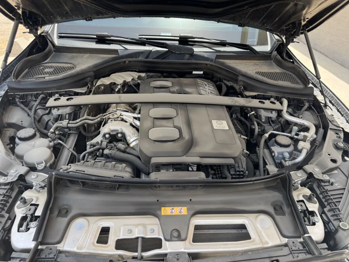 Car image 24