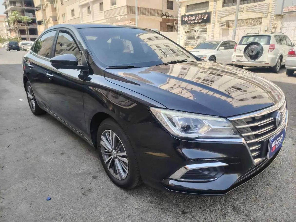 Car image 3