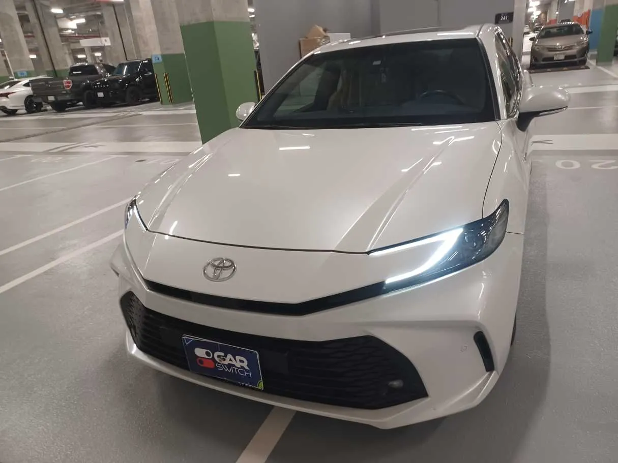 Car image 2
