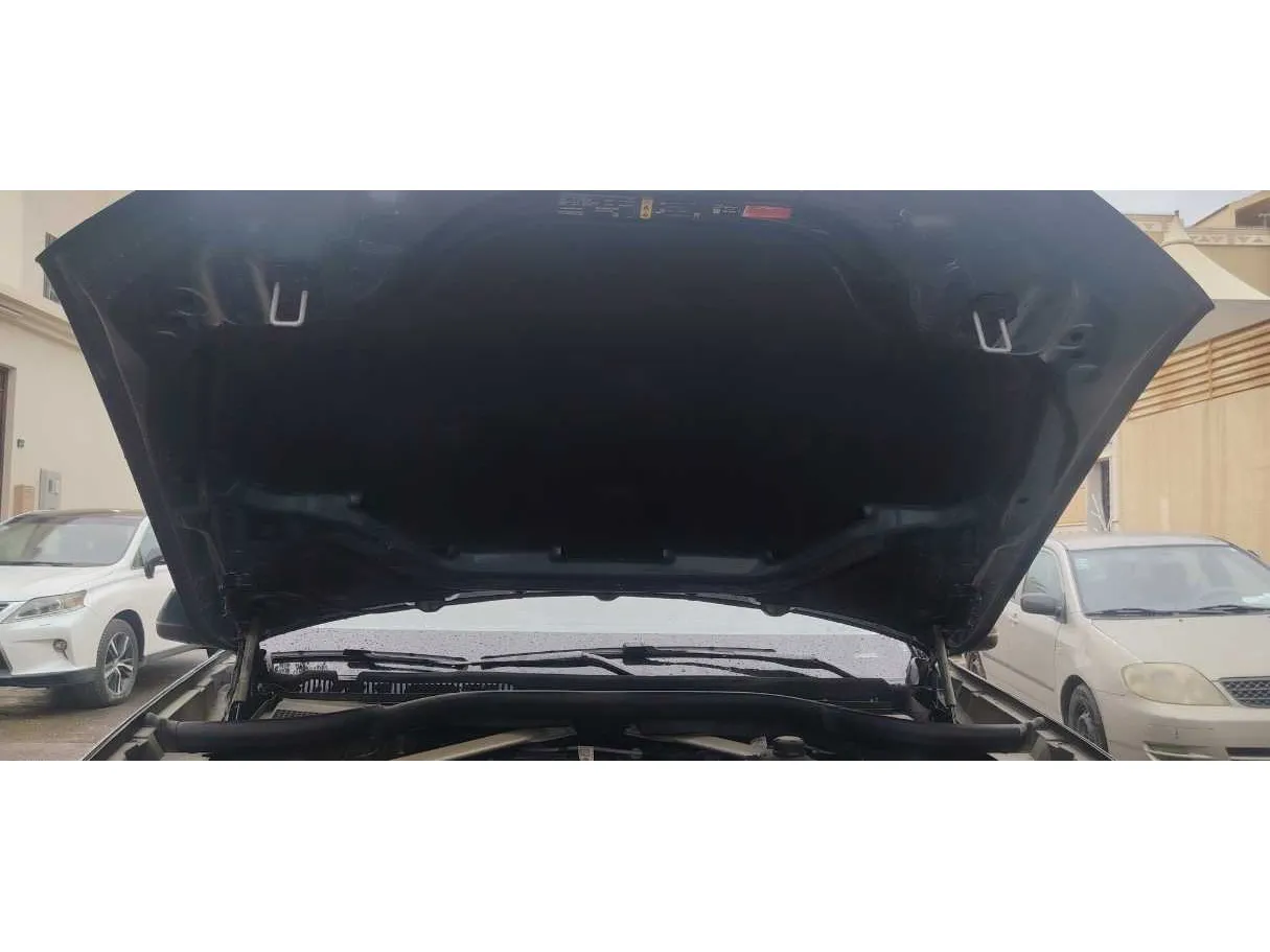 Car image 37
