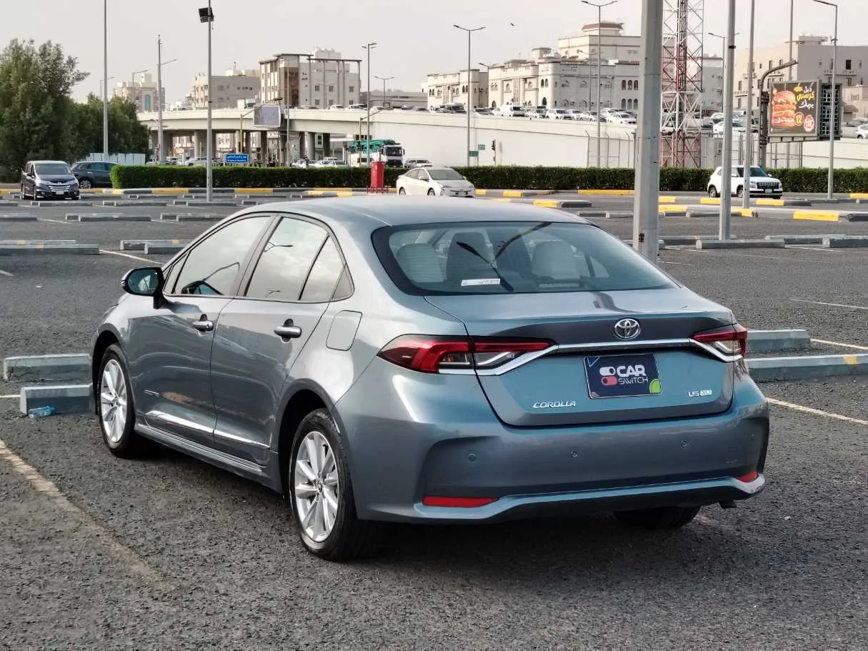 Car image 7