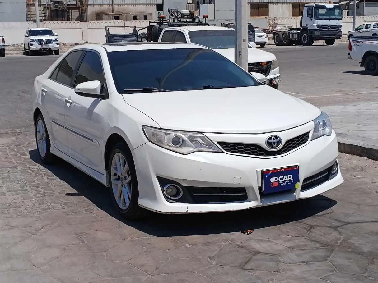 Car image 3