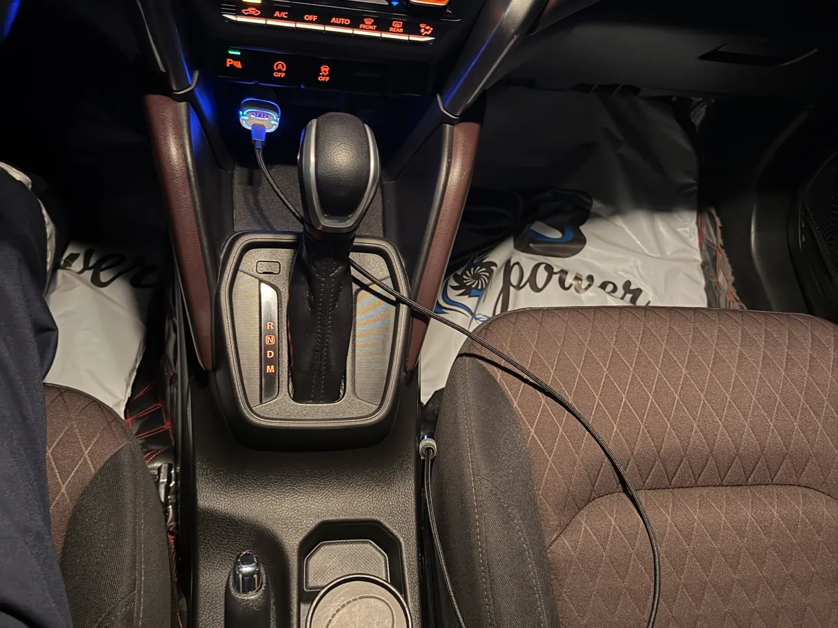 Car image 11
