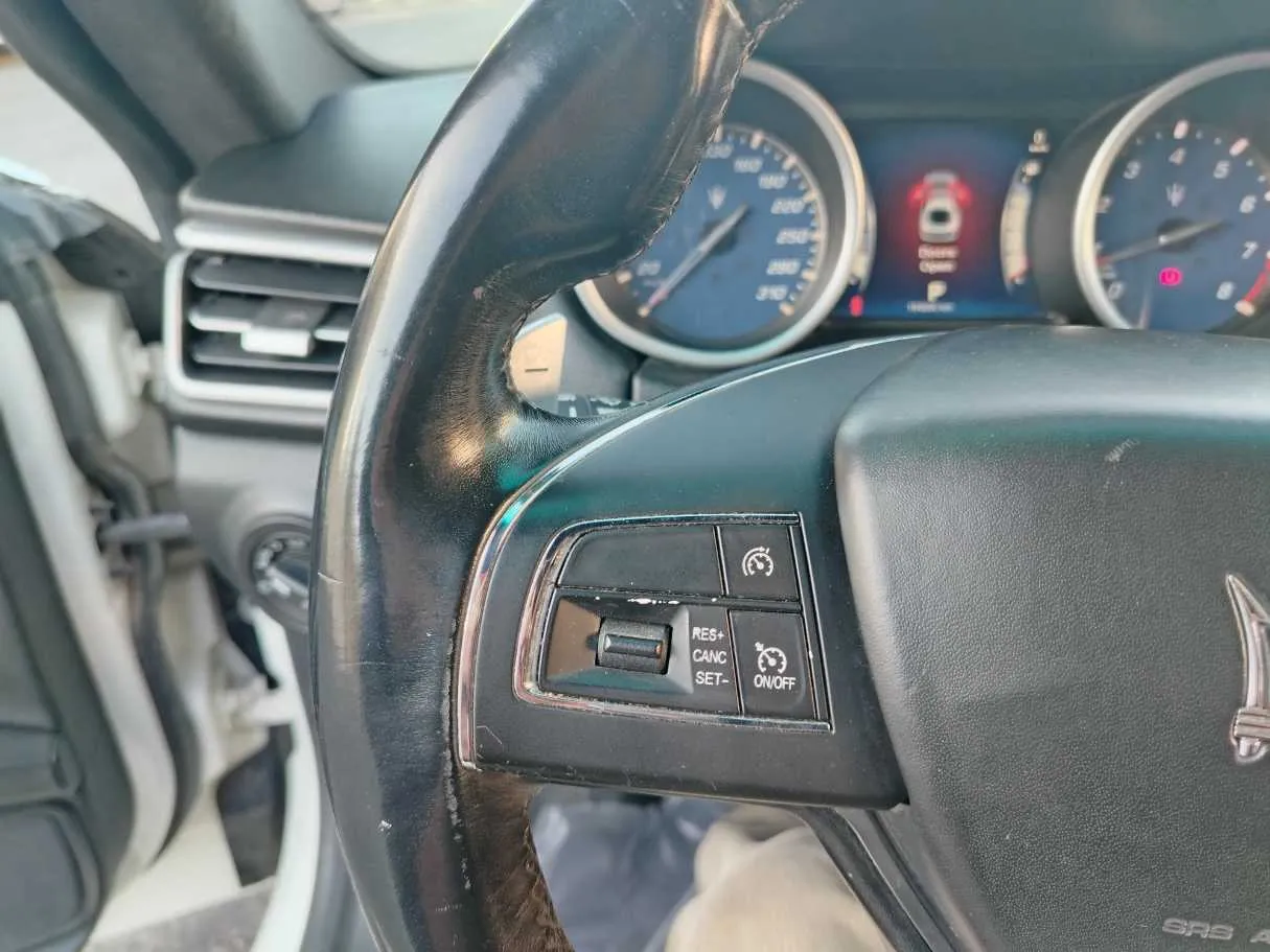 Car image 41
