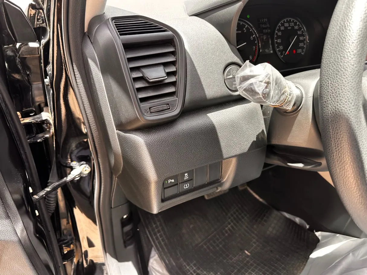 Car image 23