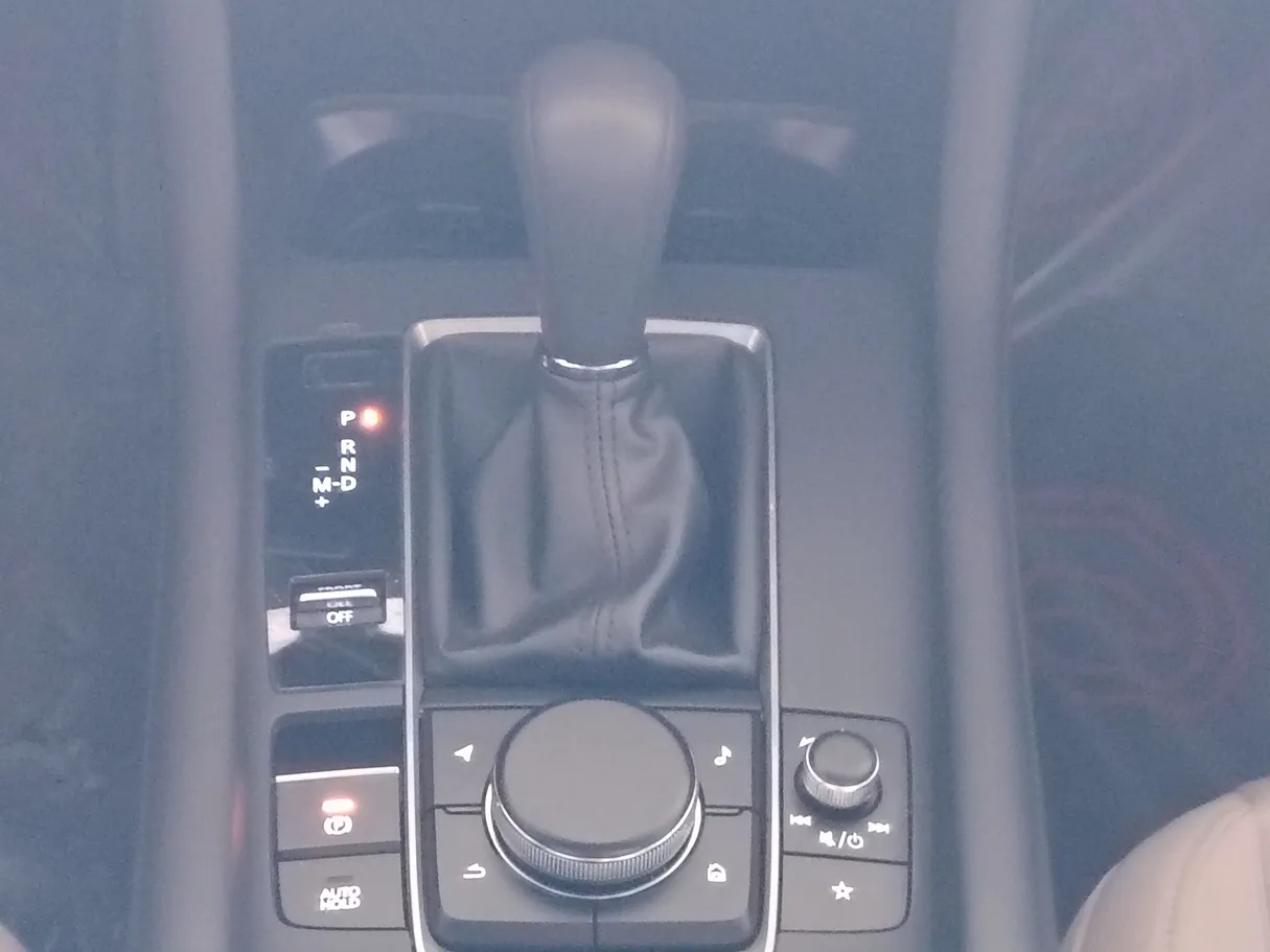 Car image 21