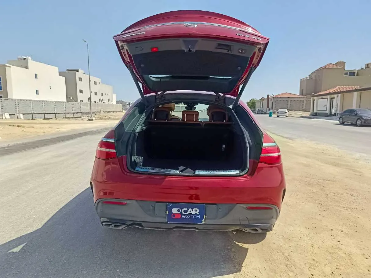 Car image 30