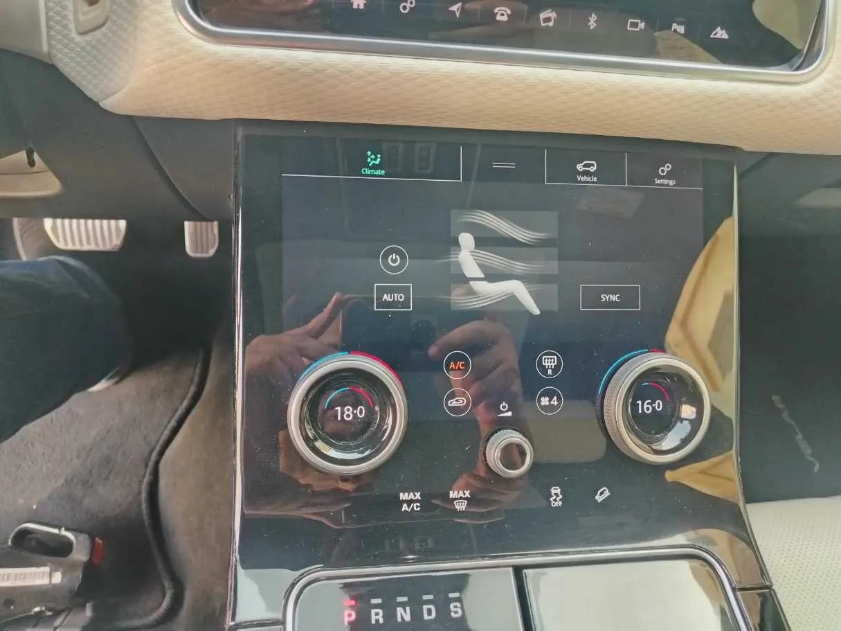 Car image 37