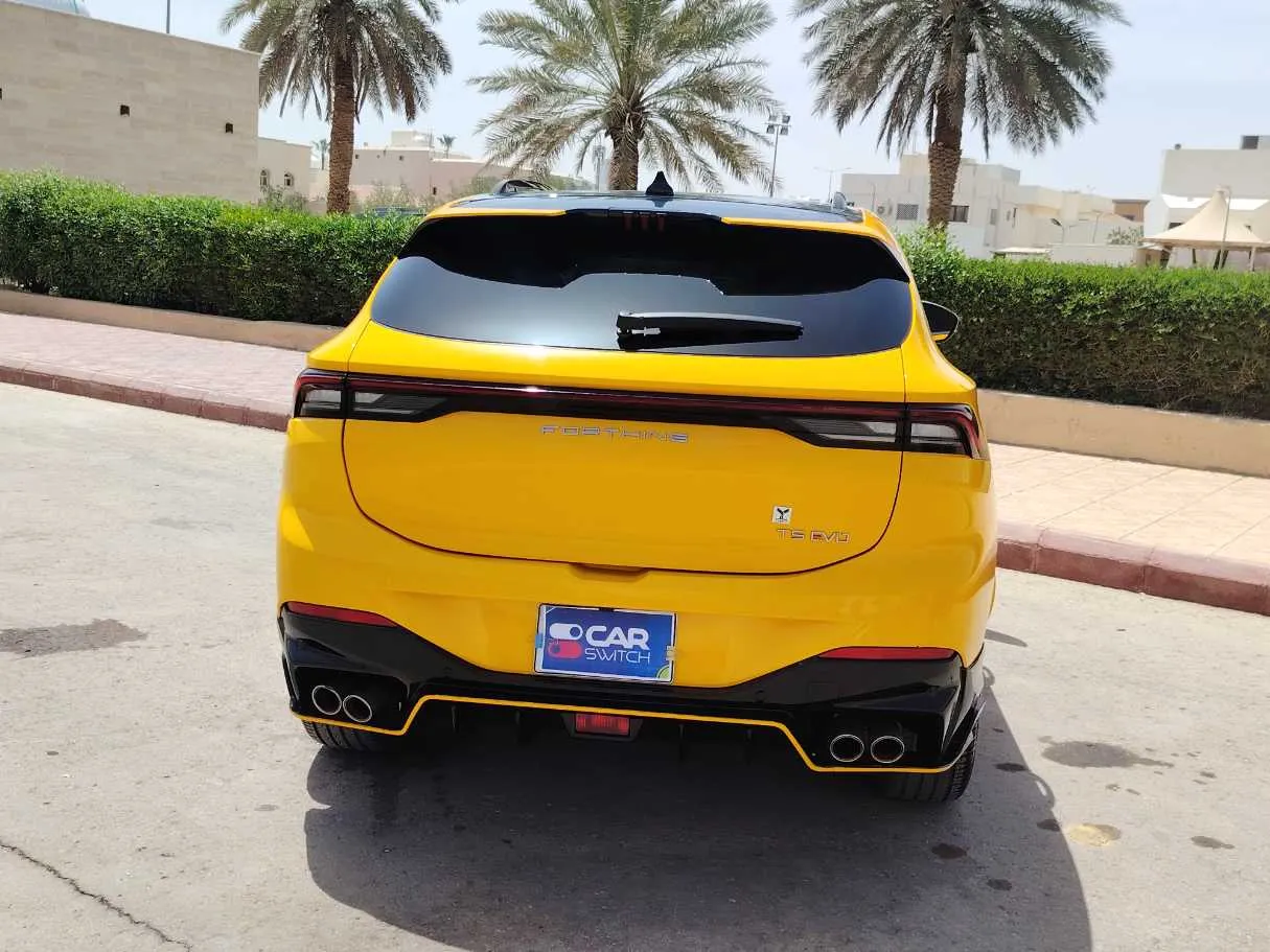 Car image 6