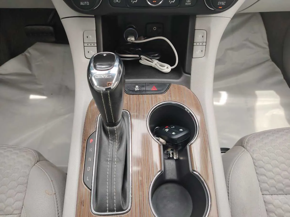 Car image 21
