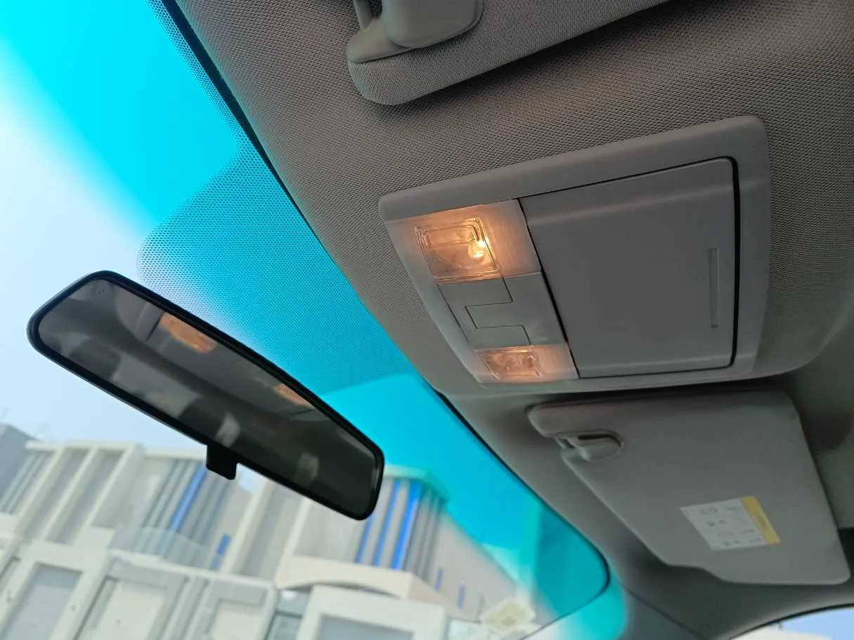 Car image 31