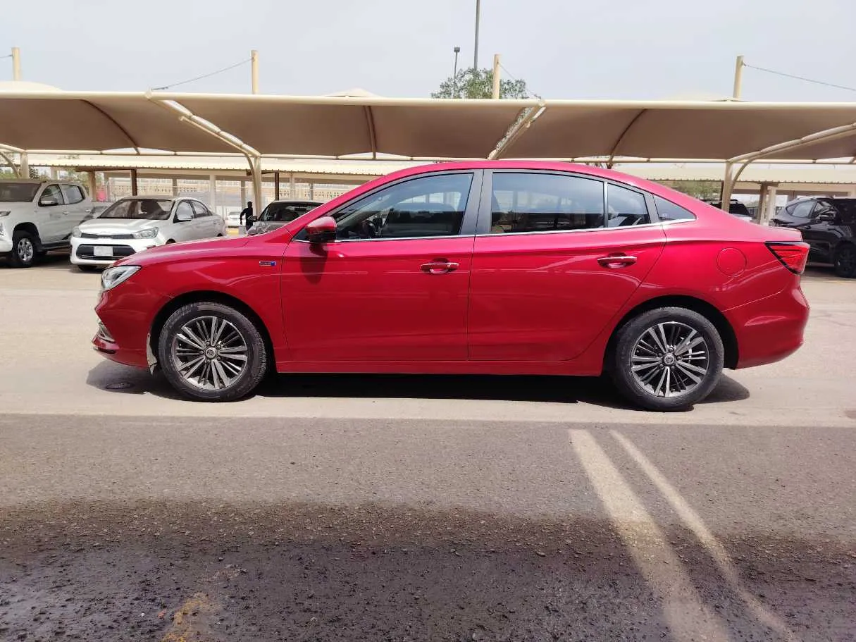 Car image 8