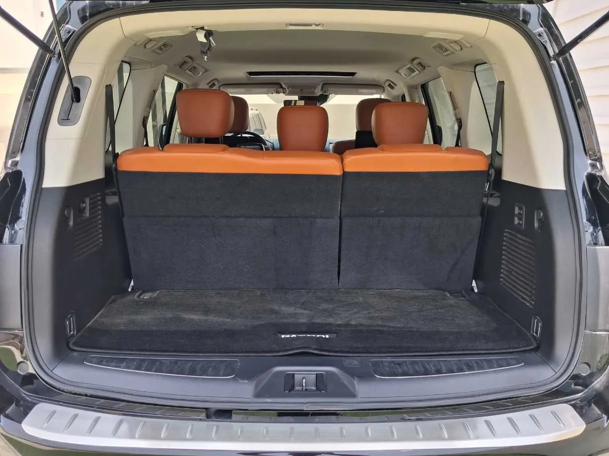 Car image 23