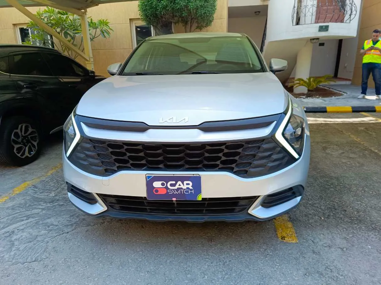 Car image 2