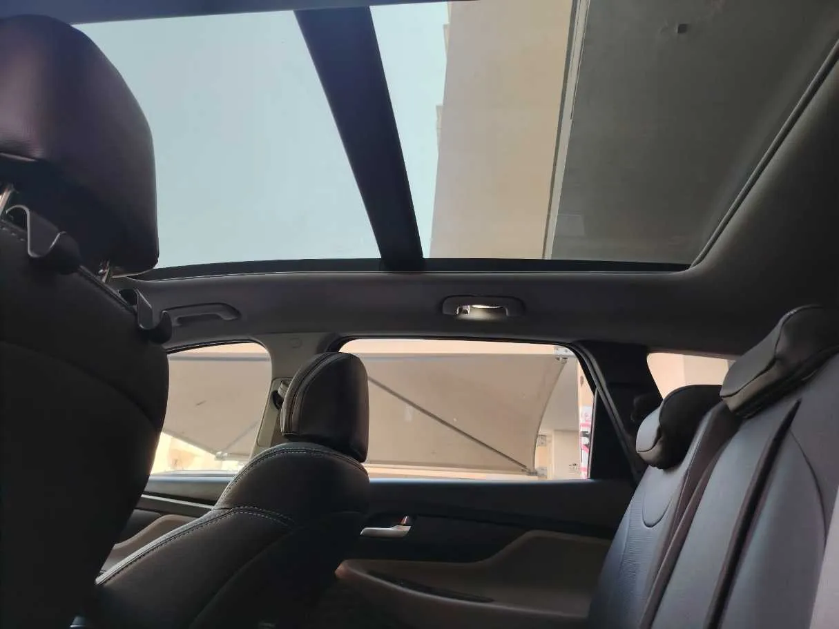 Car image 21