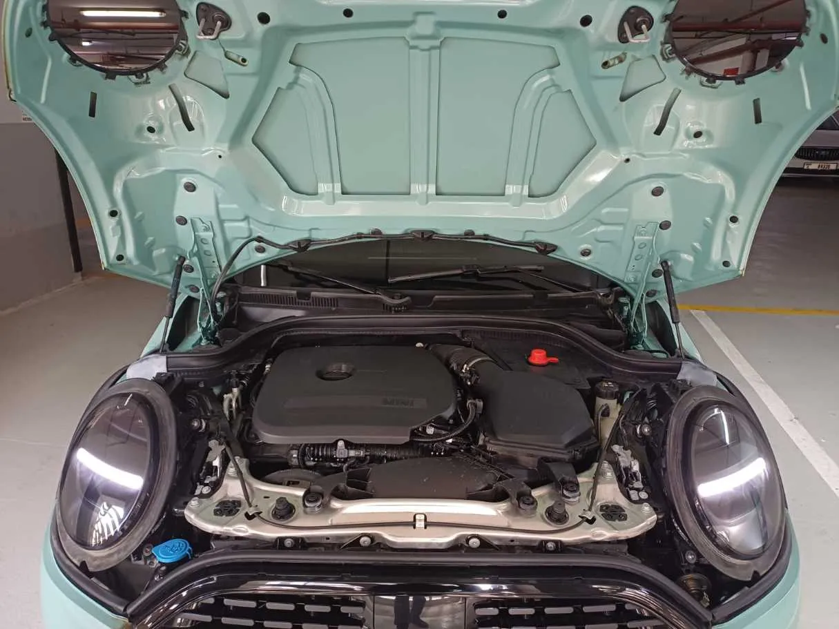 Car image 21