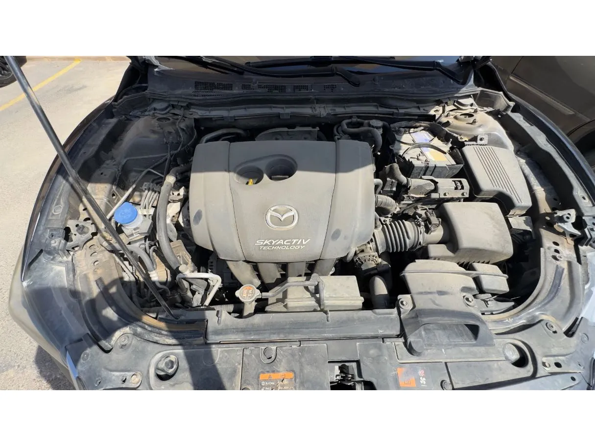 Car image 25