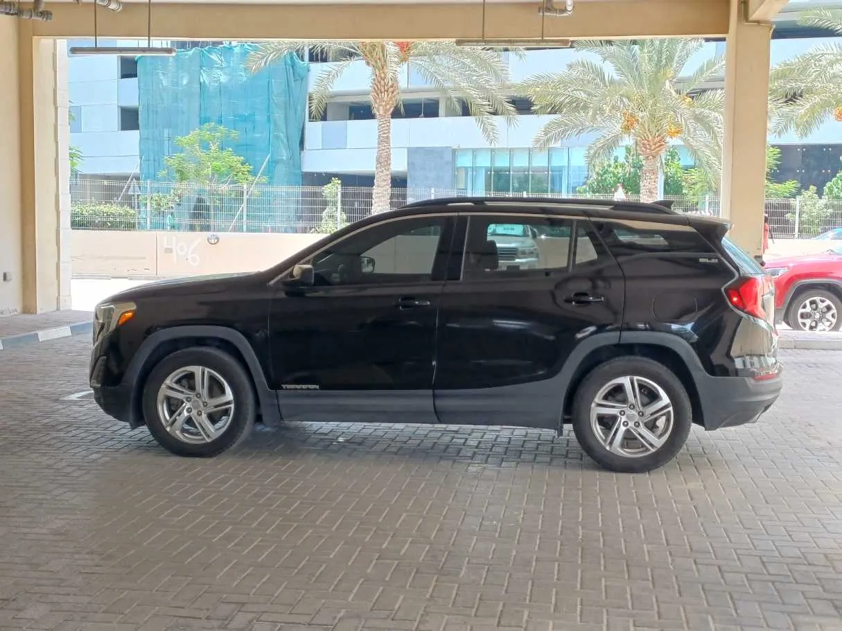 Car image 8