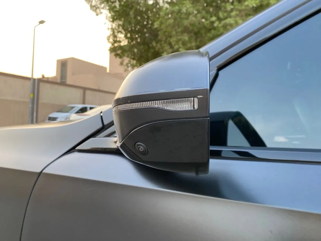 Car image 33