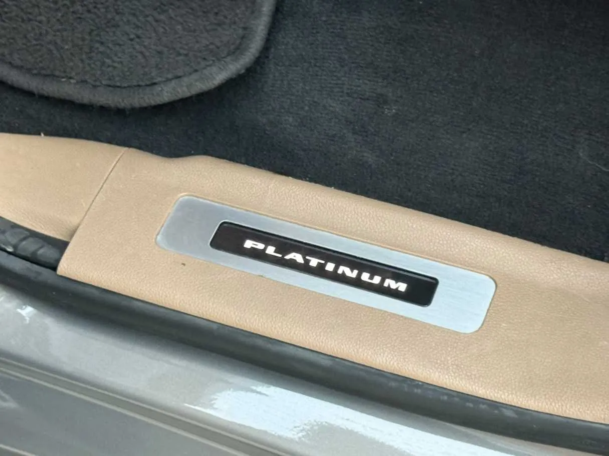 Car image 33