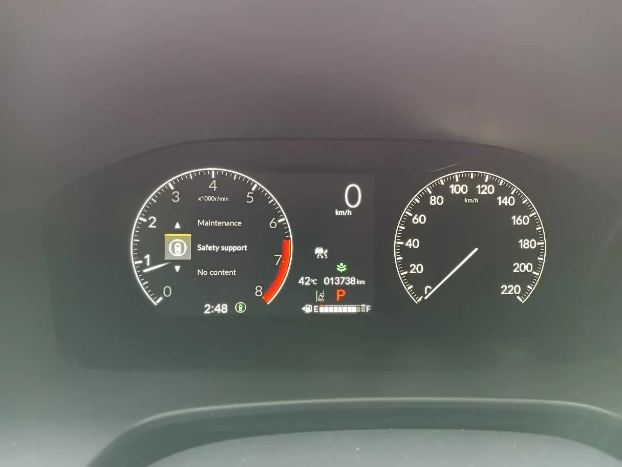 Car image 25