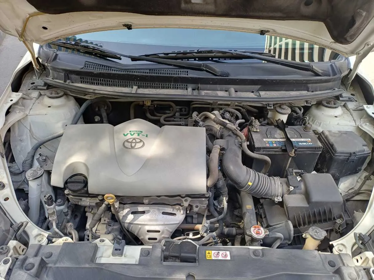 Car image 20