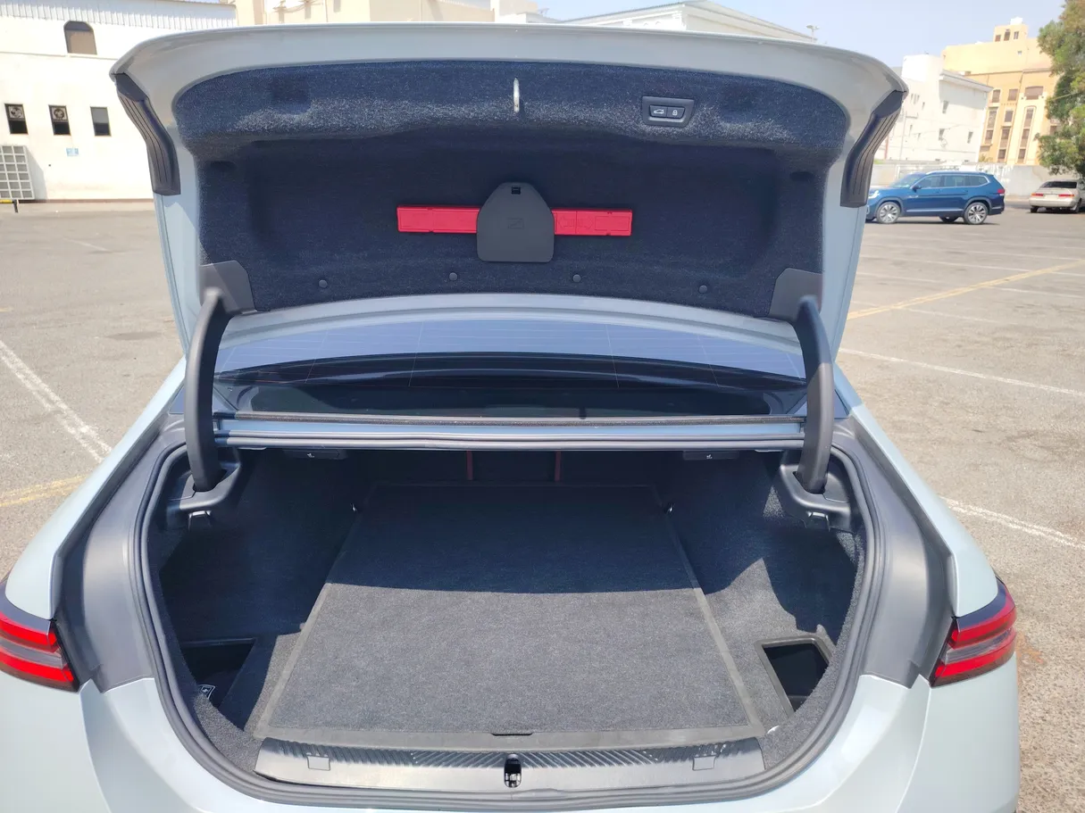 Car image 23