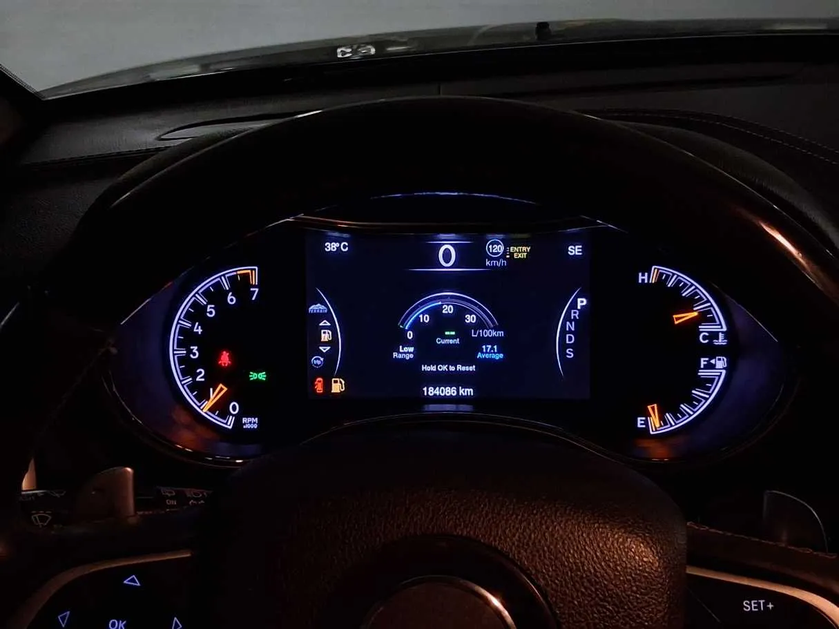Car image 26