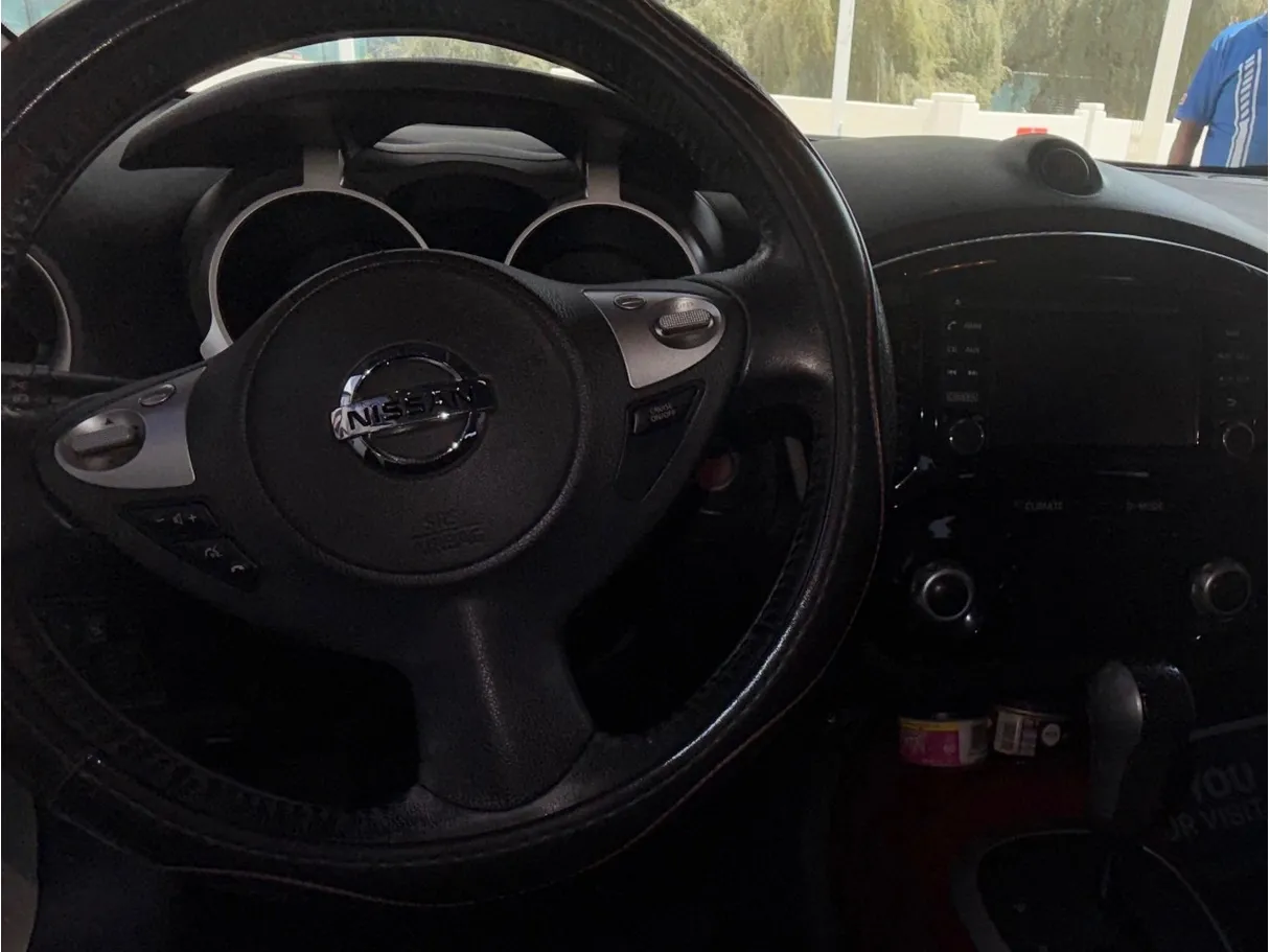 Car image 6