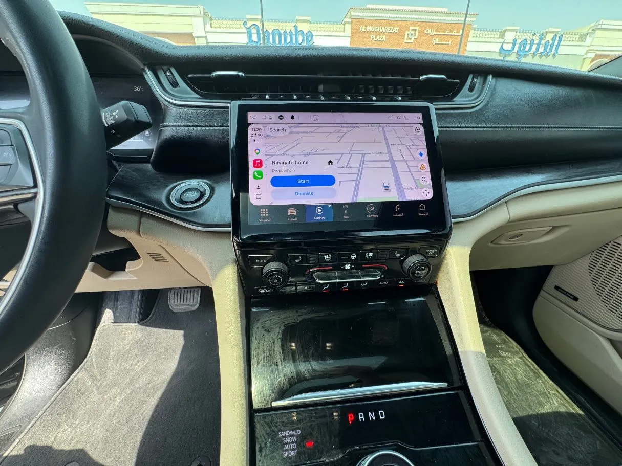 Car image 20