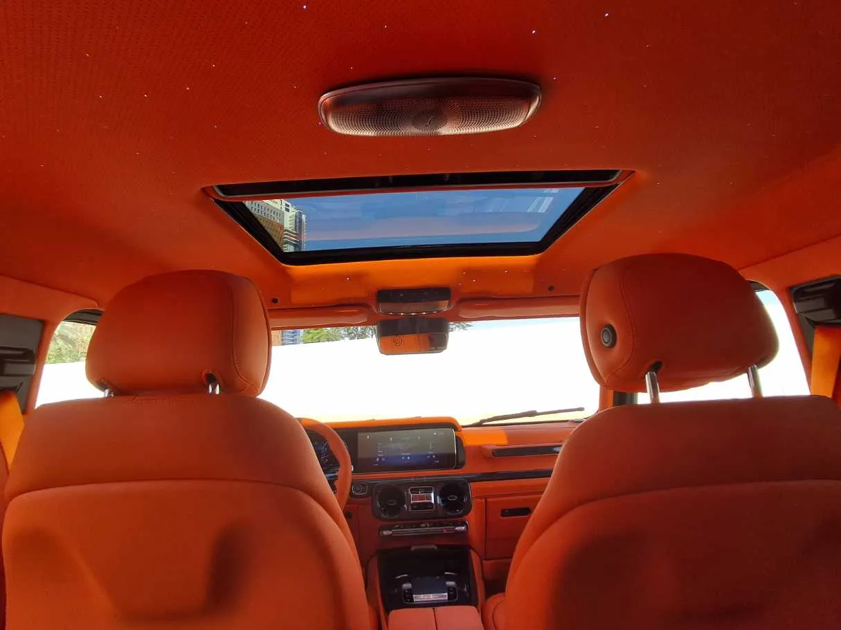 Car image 16