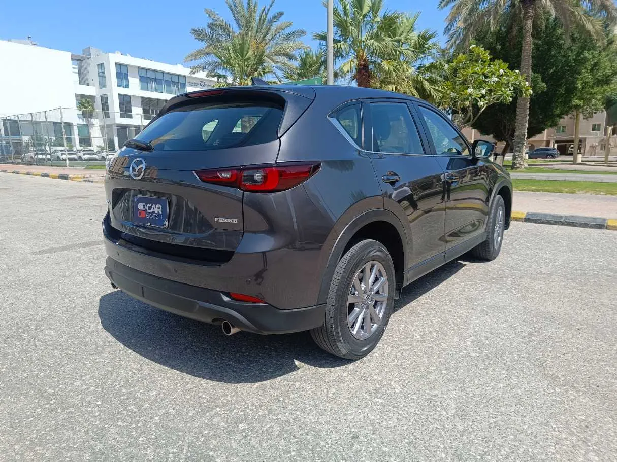 Car image 6