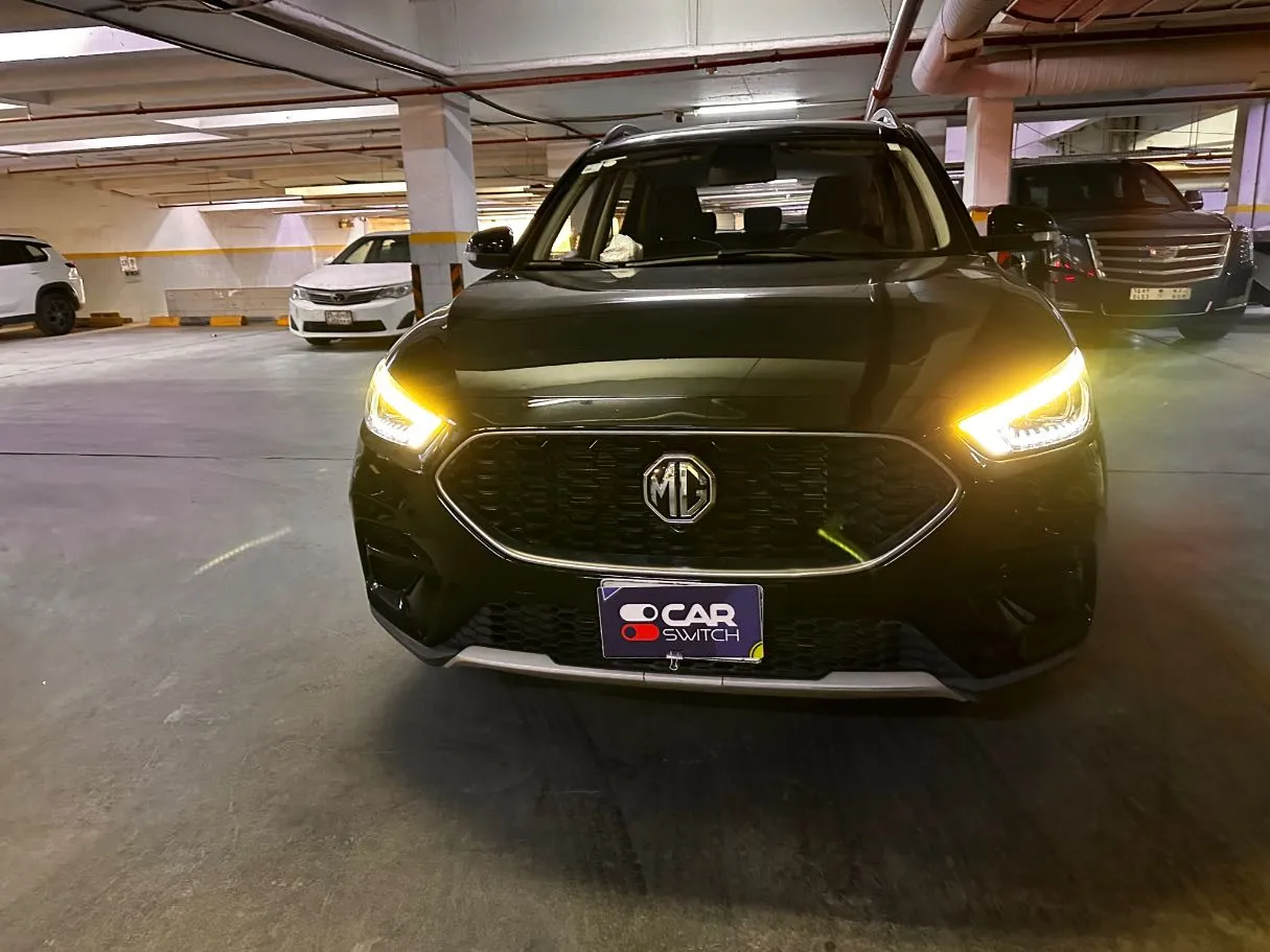 Car image 2