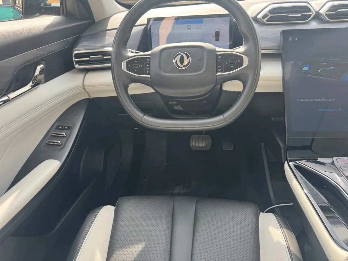 Car image 17