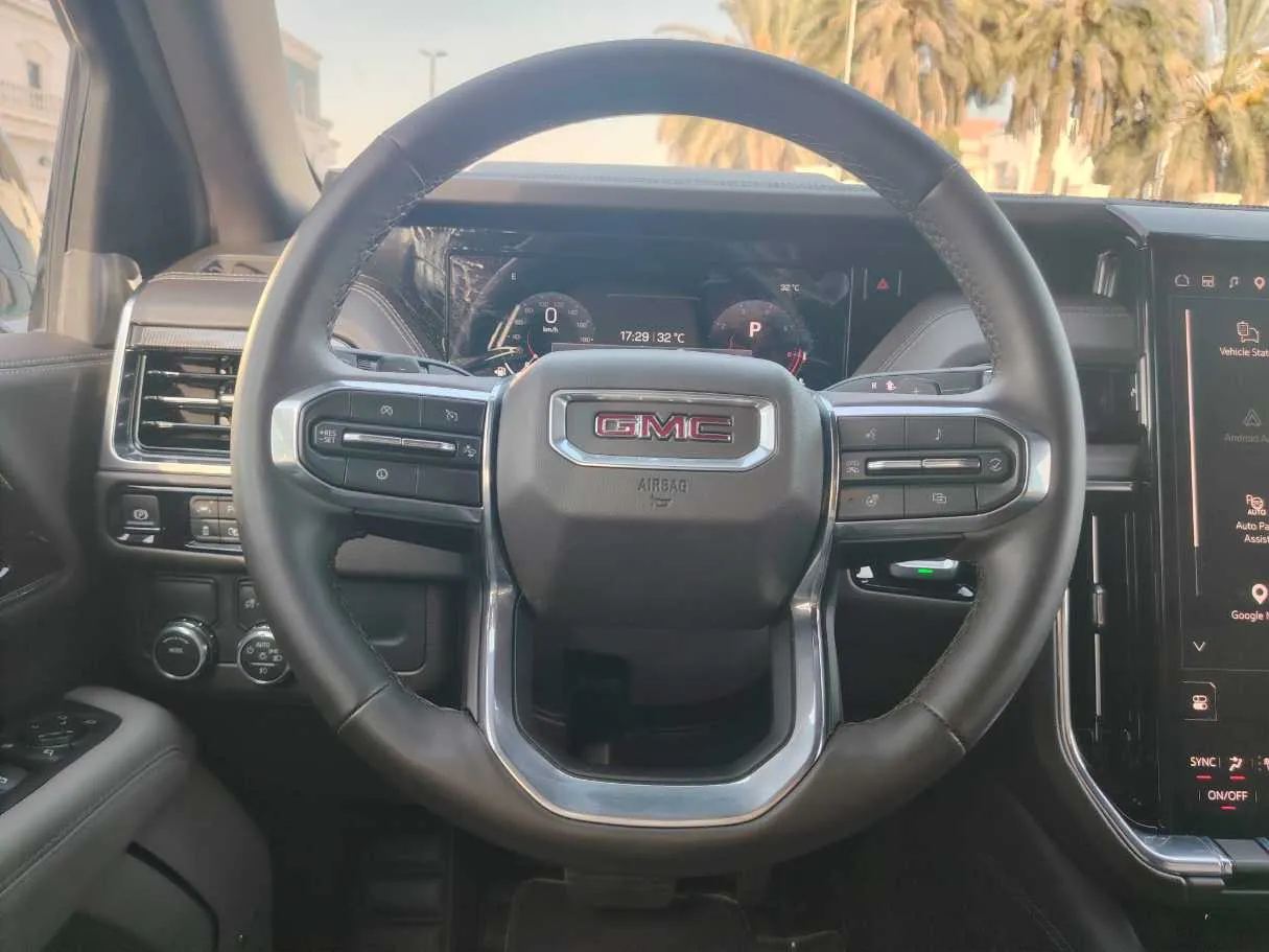 Car image 22