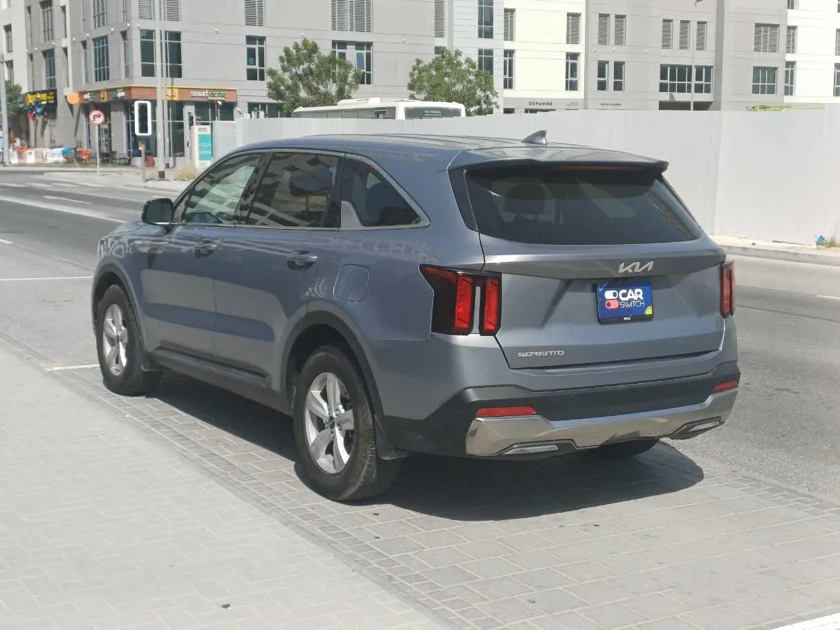 Car image 7