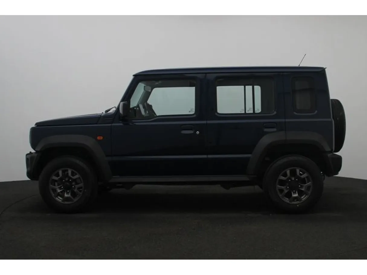 Car image 3