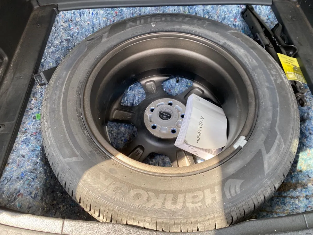 Car image 28