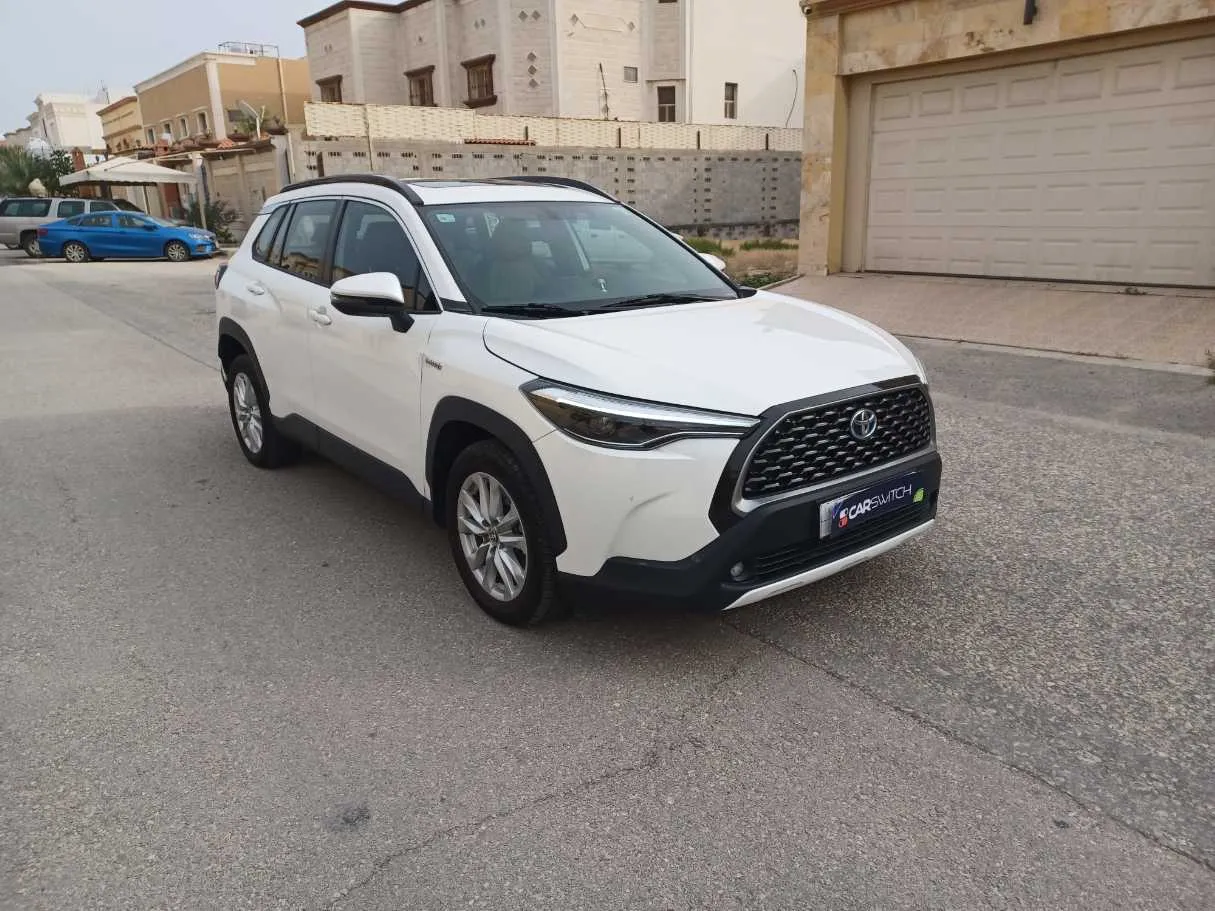 Car image 3