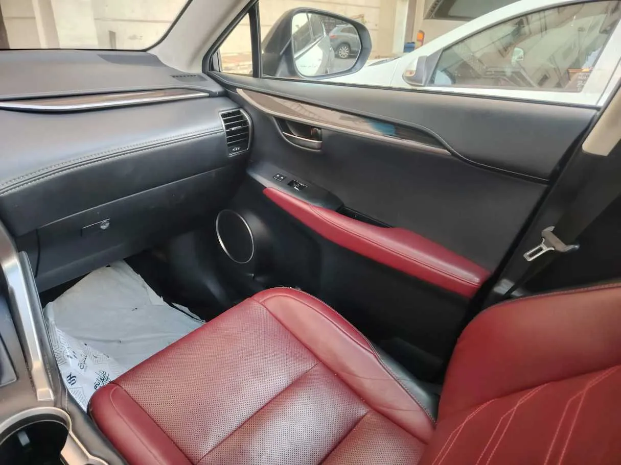 Car image 39