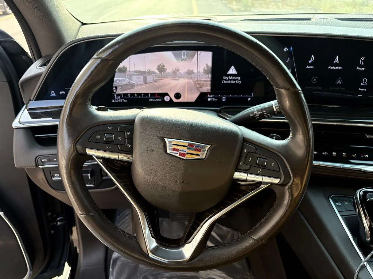 Car image 25