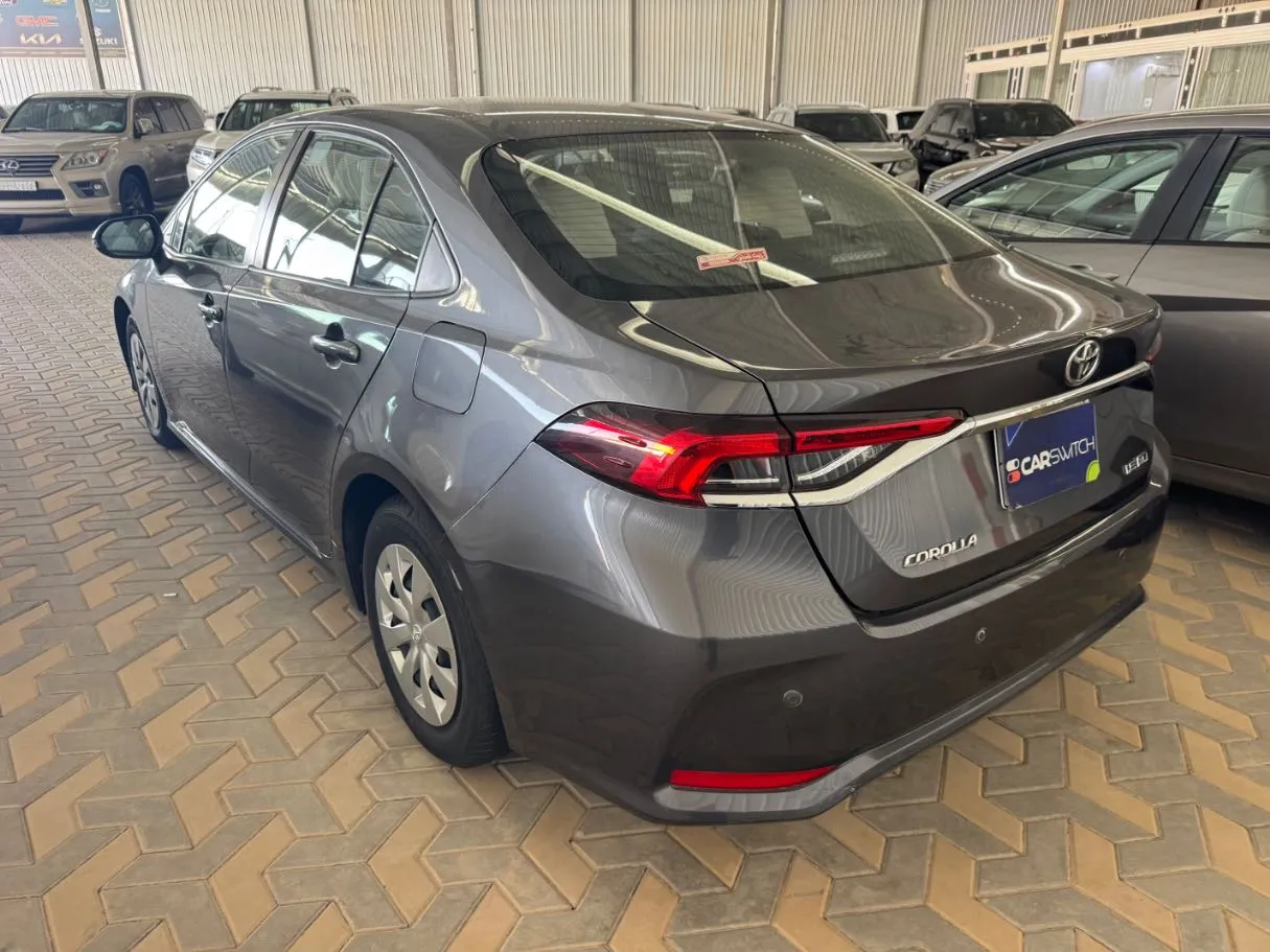 Car image 6